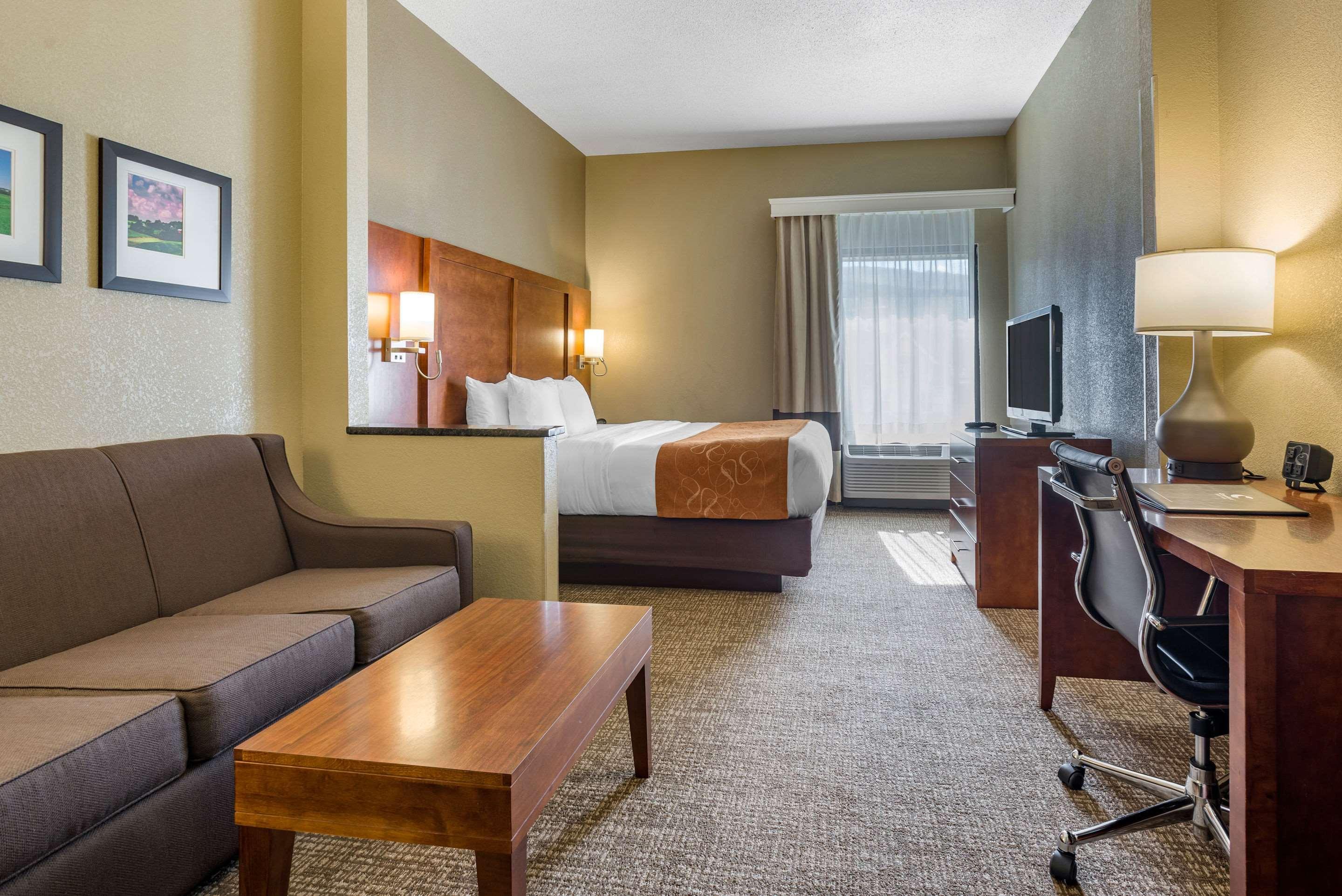 Comfort Suites Bethlehem Near Lehigh University And Lvi Airport Exterior photo