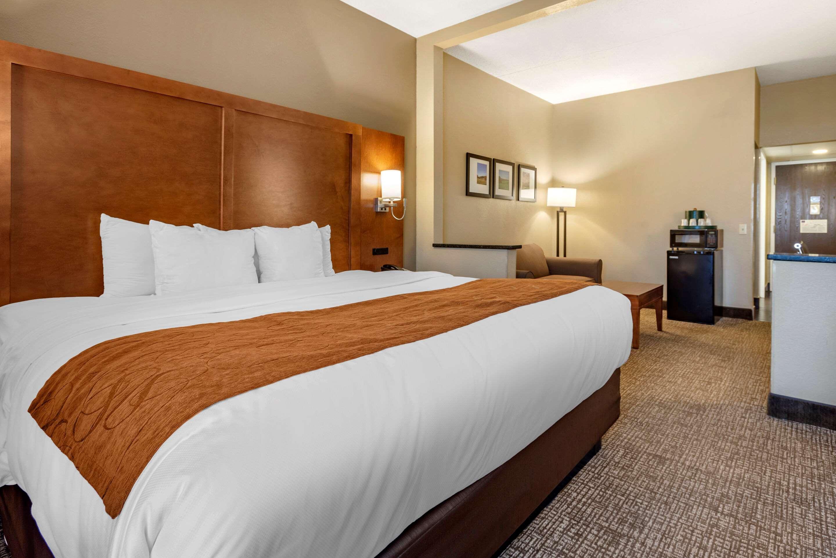 Comfort Suites Bethlehem Near Lehigh University And Lvi Airport Exterior photo