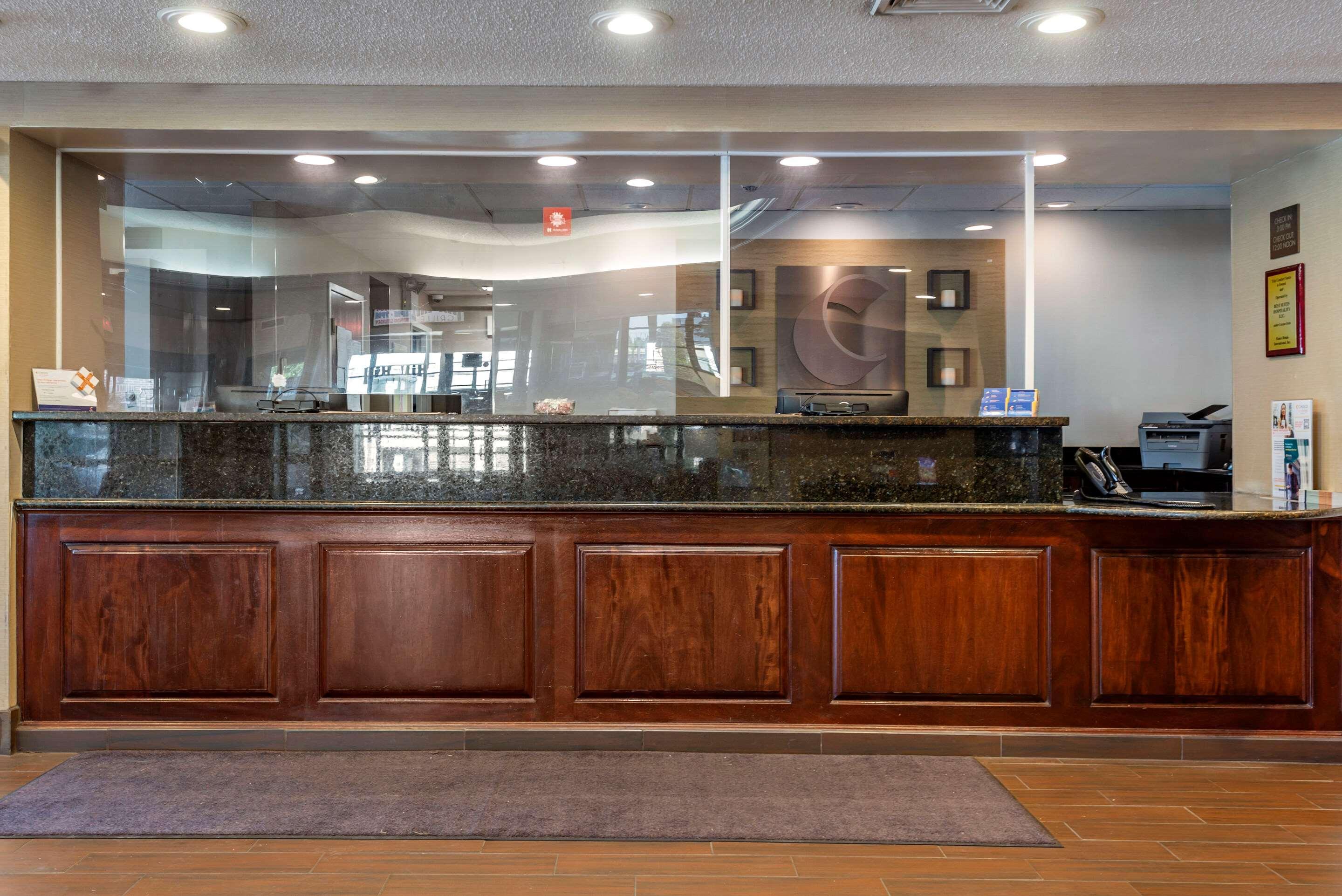 Comfort Suites Bethlehem Near Lehigh University And Lvi Airport Exterior photo