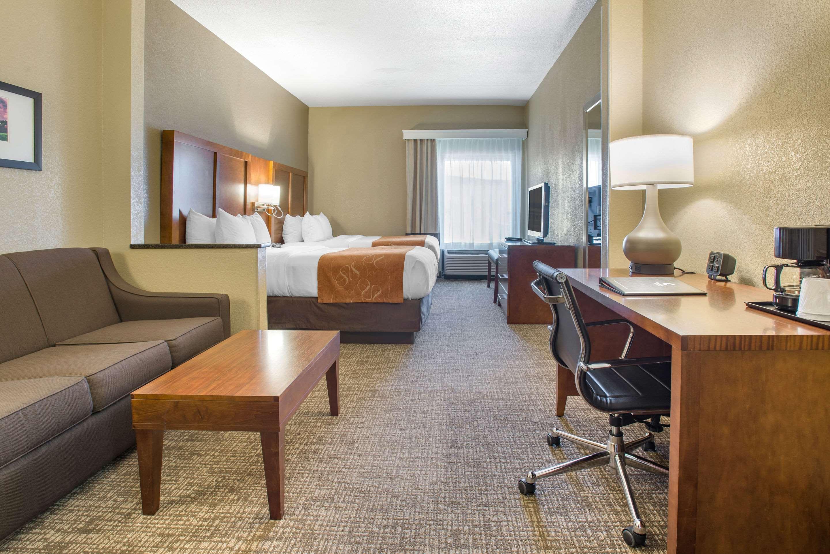 Comfort Suites Bethlehem Near Lehigh University And Lvi Airport Exterior photo