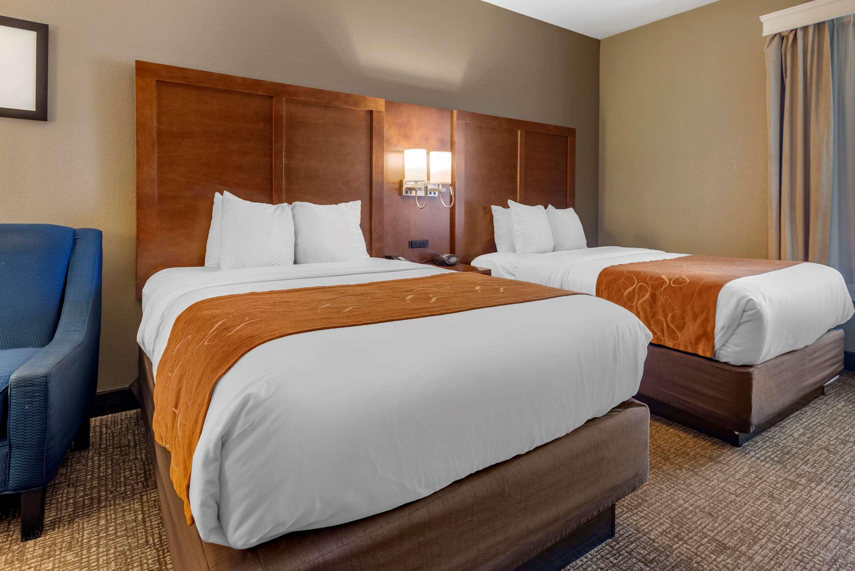 Comfort Suites Bethlehem Near Lehigh University And Lvi Airport Exterior photo